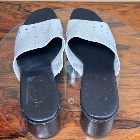 Munro Jules Perforated Heeled Mules White Silver Wash Nubuck - Picture 9 of 16